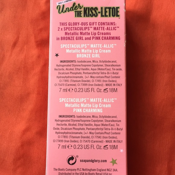 NWT Soap & Glory Under the Kissletoe Lip Gloss Duo - Picture 2 of 2